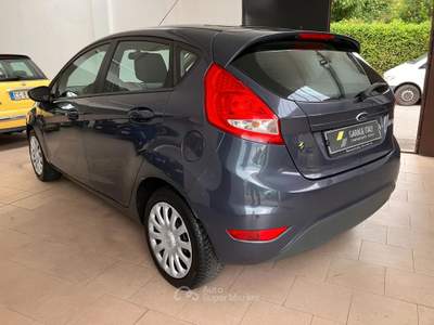 Ford Fiesta 5 porte NEOPATENTATI EURO5 usata Bulgarograsso