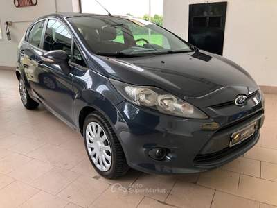 Ford Fiesta 5 porte NEOPATENTATI EURO5 usata Bulgarograsso
