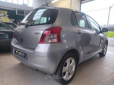 Toyota Yaris 5 porte Sol usata Bulgarograsso
