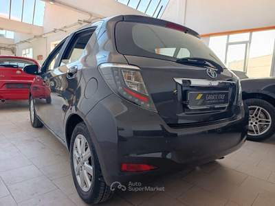 Toyota Yaris 5 porte Lounge Più NEOPATE usata Bulgarograsso