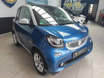 Smart ForTwo 1.0 twinamic Sport NEOPATENTATI usata Bulgarograsso