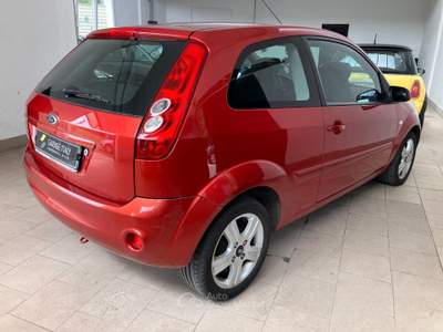 Ford Fiesta 3p. Titanium NEOPATENTATI Marrone usata Bulgarograsso