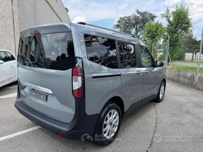 Ford Transit/Tourneo/Bus Tourneo Courier 1.0 EcoBoost Titanium 125CV usata Modena