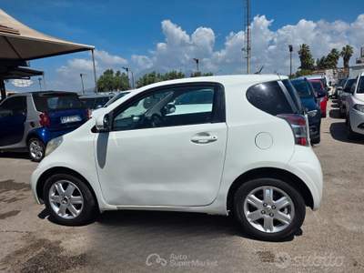 Toyota iQ Multidrive usata Pompei
