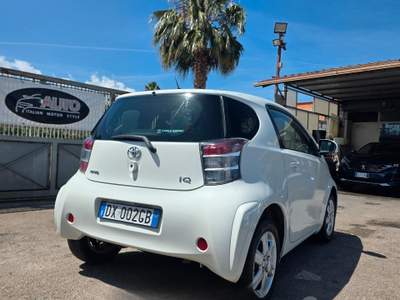 Toyota iQ Multidrive usata Pompei