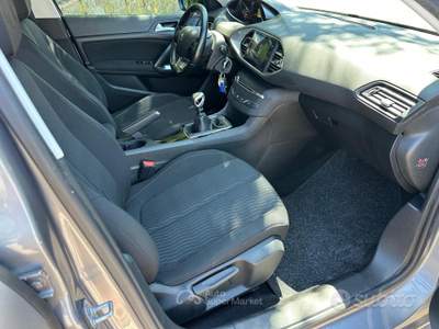 Peugeot 308 S&S SW Allure usata Pieve di Cento