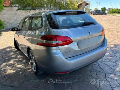 Peugeot 308 S&S SW Allure usata Pieve di Cento