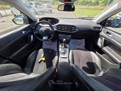 Peugeot 308 S&S EAT6 SW Allure usata Corciano