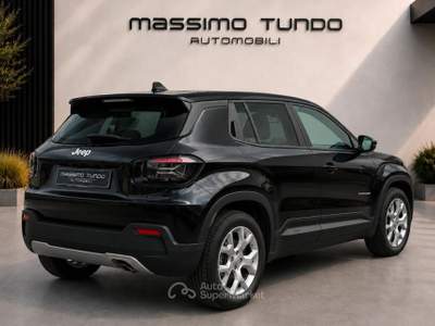 Jeep Avenger 1.2 Turbo 100 CV Altitude Nero usata Casarano