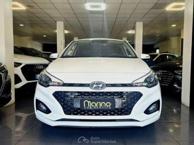 Hyundai i20 1.2 MPI MT ConnectLine Bianco usata Carinaro