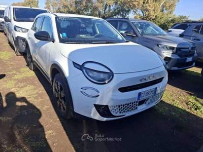 Fiat 600 600 IV 2023 1.2 hybrid POP 145cv auto Bianco usata Albano Laziale