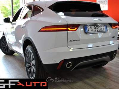 Jaguar E-Pace E-Pace 2017 2.0 i4 SE awd 200cv auto *COME NUOVO* Bianco usata Moncalieri