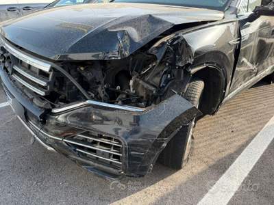 Volkswagen Touareg 3.0 V6 TDI SCR Advanced usata Torre Annunziata