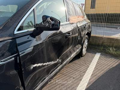 Volkswagen Touareg 3.0 V6 TDI SCR Advanced usata Torre Annunziata