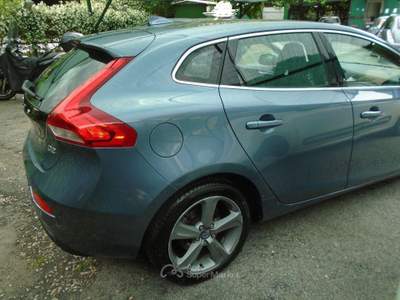 Volvo V40  1.6 d2 powershift usata Roma