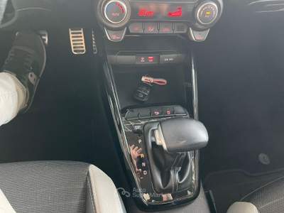 Kia Stonic Unico proprietario Bianco usata Trebaseleghe