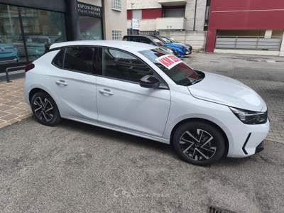 Opel Corsa 1.2 HYBRID GS 110CV DCT6 NESSUN VINCOLO FINANZIAMENTO KM0 Bianco usata Meda