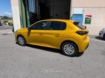 Peugeot 208 PureTech 75 Stop&Start 5 porte Active Giallo usata Venezia