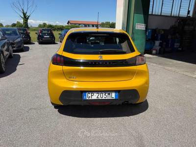 Peugeot 208 PureTech 75 Stop&Start 5 porte Active Giallo usata Venezia