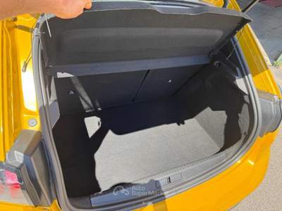 Peugeot 208 PureTech 75 Stop&Start 5 porte Active Giallo usata Venezia