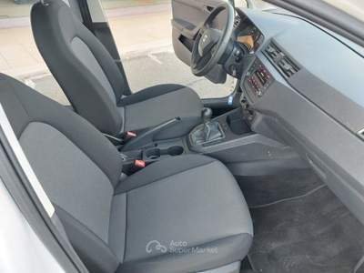 Seat Ibiza 1.0 TGI 5 porte legge 104 Metano di serie km 66000 Bianco usata Tivoli