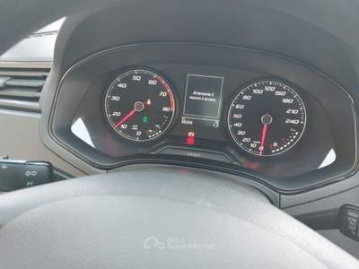 Seat Ibiza 1.0 TGI 5 porte legge 104 Metano di serie km 66000 Bianco usata Tivoli