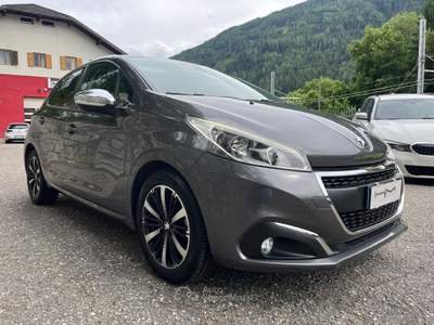 Peugeot 208 Peugeot 208 HDI Signature - unico proprietario Grigio usata Vandoies