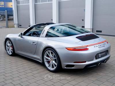 Porsche 911 991.2 4S Targa | Scarico Sound | Carbonio | LED Argento usata Roma