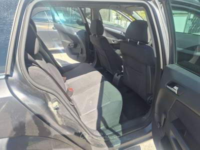 Opel Astra Astra III 2010 SW SW 1.7 cdti Enjoy 110cv Grigio usata Fosso ghiaia