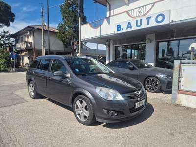 Opel Astra Astra III 2010 SW SW 1.7 cdti Enjoy 110cv Grigio usata Fosso ghiaia