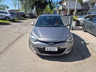 Hyundai i20 i20 5p 1.1 crdi Blue Drive Grigio usata Fosso ghiaia