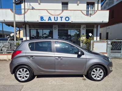 Hyundai i20 i20 5p 1.1 crdi Blue Drive Grigio usata Fosso ghiaia