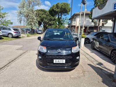 Citroen C3 C3 Picasso Picasso 1.6 hdi 16v Exclusive FL Nero usata Fosso ghiaia