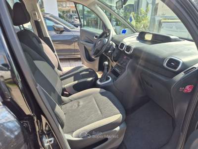 Citroen C3 C3 Picasso Picasso 1.6 hdi 16v Exclusive FL Nero usata Fosso ghiaia