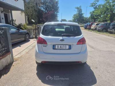 Kia Venga Venga 1.4 cvvt Cool c/t.panoramico,r.vel. s/navi GPL usata Fosso ghiaia