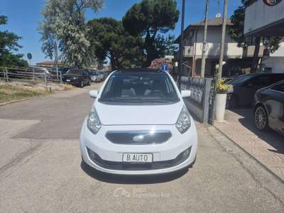 Kia Venga Venga 1.4 cvvt Cool c/t.panoramico,r.vel. s/navi GPL usata Fosso ghiaia
