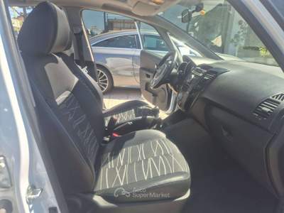 Kia Venga Venga 1.4 cvvt Cool c/t.panoramico,r.vel. s/navi GPL usata Fosso ghiaia