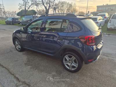 Dacia Sandero Sandero II 2018 Stepway Stepway 1.5 dci s Blu/Azzurro usata Fosso ghiaia