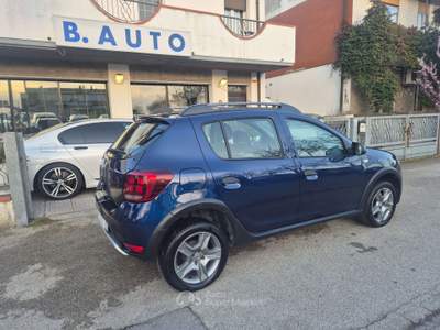 Dacia Sandero Sandero II 2018 Stepway Stepway 1.5 dci s Blu/Azzurro usata Fosso ghiaia