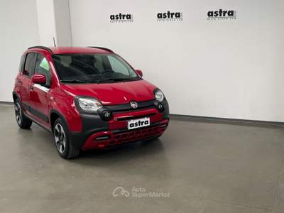 Fiat Panda 1.0 firefly hybrid Cross s&amp;s 70cv 5p.ti Rosso usata Arona