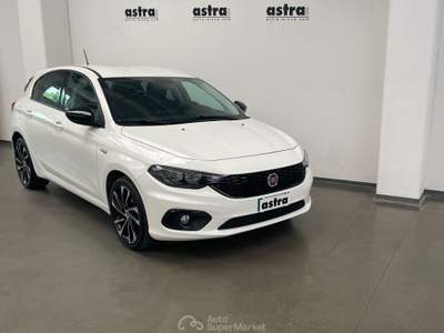 Fiat Tipo 1.6 mjt Lounge s&amp;s 120cv 5p Bianco usata Arona