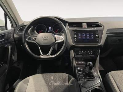Volkswagen Tiguan 2.0 TDI 150CV DSG Life Bianco usata Ravenna
