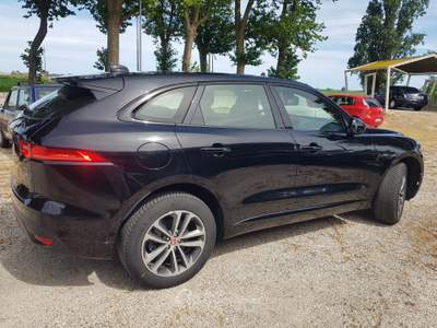 Jaguar F-Pace R SPORT Nero usata Lagosanto
