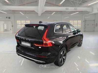 Volvo XC60 VOLVO XC60 T6 PLUG-IN AWD AUTO CORE SUV usata Verona