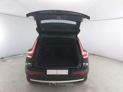Volvo XC40 VOLVO XC40 B3 AUTOMATICO CORE SUV usata Pozzuoli