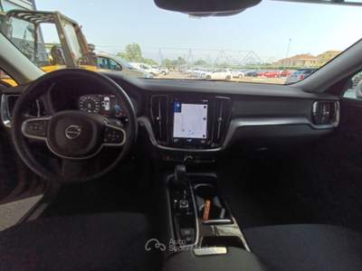 Volvo V60 VOLVO V60 T6 PLUG-IN AWD AUTOM.INSCR.EXPR. STATION WAGON usata Verona