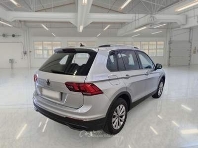 Volkswagen Tiguan VOLKSWAGEN TIGUAN 2.0 TDI SCR 110KW LIFE DSG usata Casei Gerola