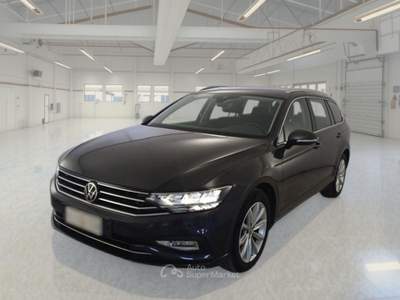 Volkswagen Passat VOLKSWAGEN PASSAT VARIANT 2.0 TDI SCR EVO 110KW BUSINESS DSG STATION WAGON usata Pozzuoli