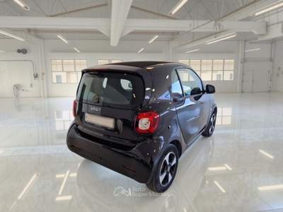 Smart ForTwo SMART FORTWO EQ 41KW PASSION COUPE usata Bari