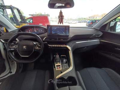 Peugeot 3008 PEUGEOT 3008 BLUEHDI 130 EAT8 SES ACTIVE BUSINESS SUV usata Verona